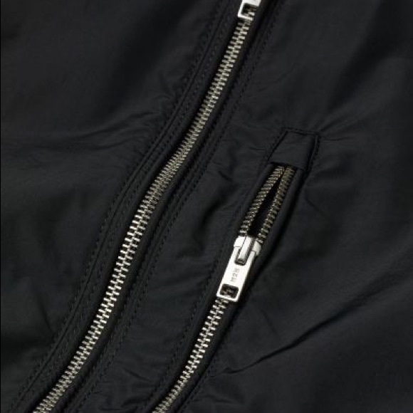 💕SOLD💕 H&M Bomber Jacket - Picture 4 of 4